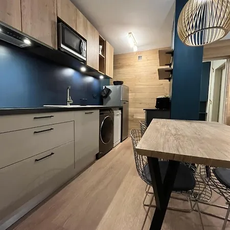 Upstays - Total Renovation 2023